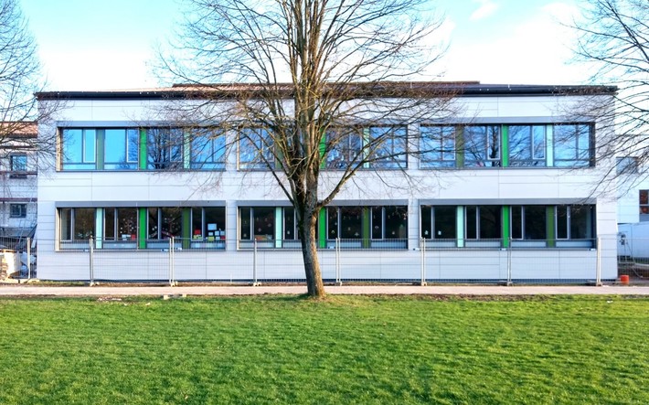 Neuer Blick vom Sportplatz aus